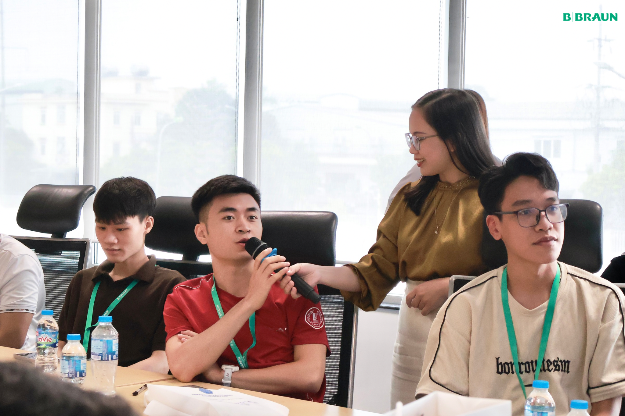 Giới thiệu về B. Braun Việt Nam trong chương trình Company Tour Đại diện nhân sự B. Braun giới thiệu lịch sử và hoạt động của tập đoàn với sinh viên Bách khoa
